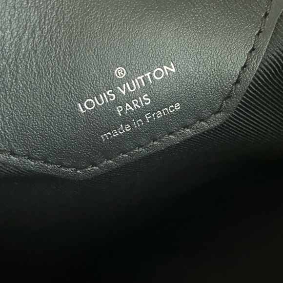 Lv Double Plat Messenger in macassar - Picture 11 of 16